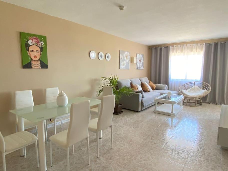 Lovely 1 Bedroom Apartment With Sea Views And Pool Estepona Eksteriør billede